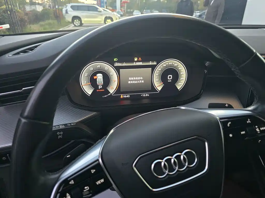 Audi Q6 — миниатюра 9