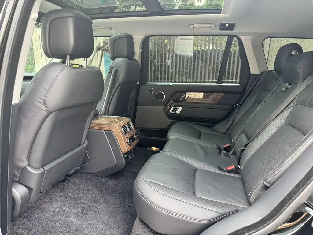 Land Rover Range Rover — миниатюра 9
