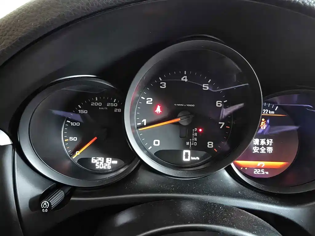 Porsche Macan — миниатюра 18