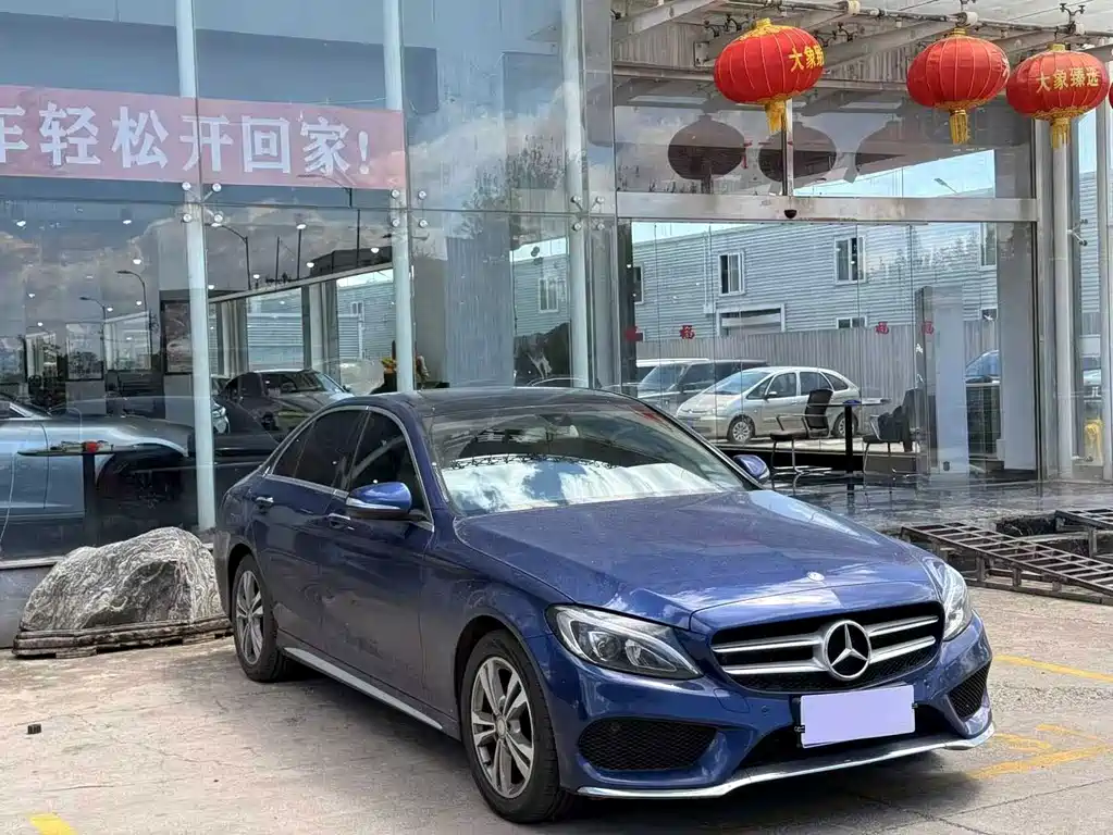 Mercedes-Benz C-Class — миниатюра 3