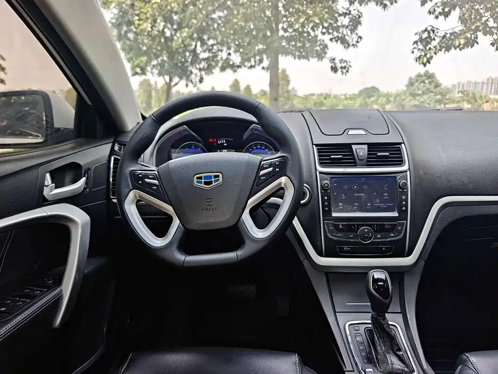 Geely Emgrand — миниатюра 9