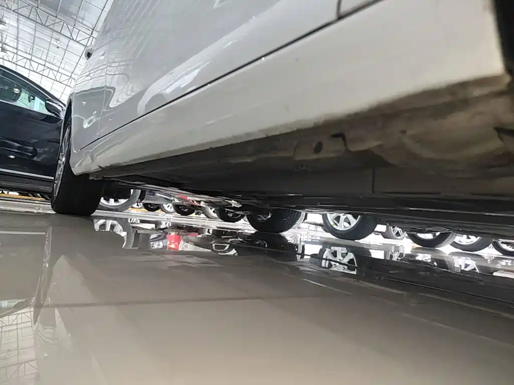 Peugeot 408 — миниатюра 21