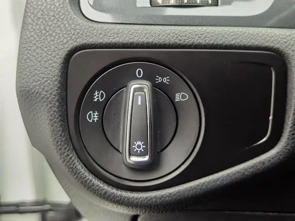 Volkswagen Golf — миниатюра 21