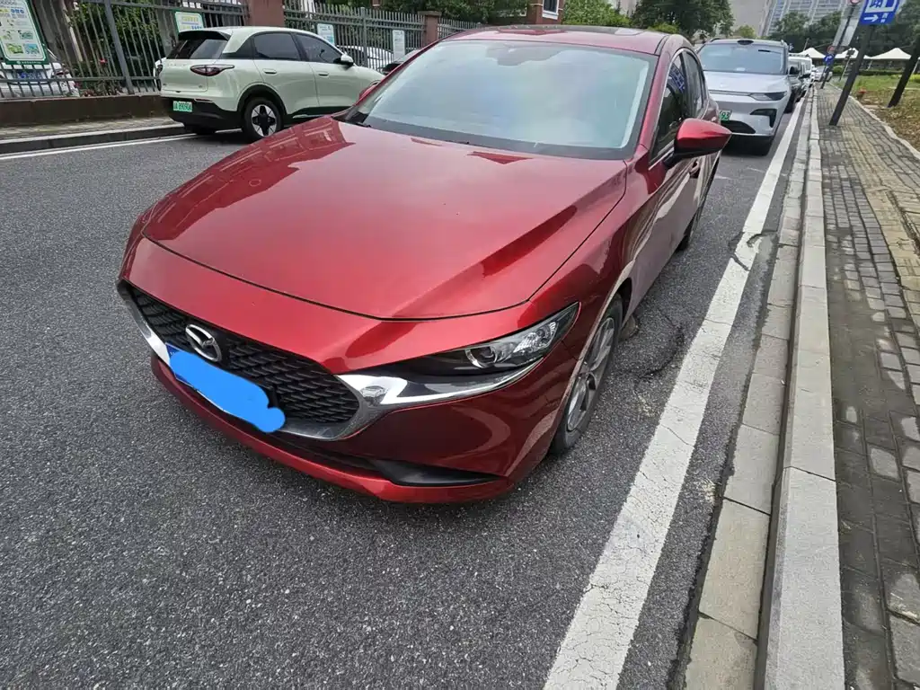 Mazda 3 Axela 2021