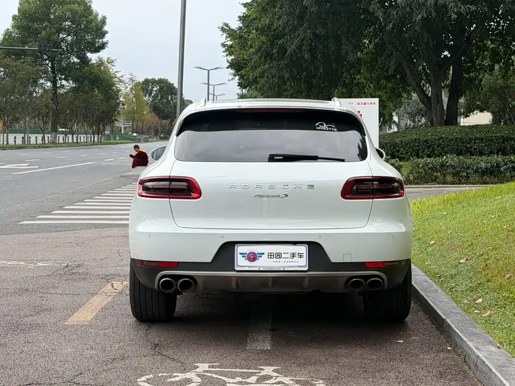 Porsche Macan — миниатюра 5