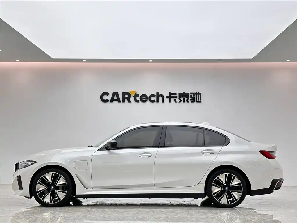 BMW i3 2024 eDrive 40 L Sport