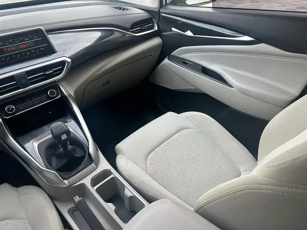 SAIC MAXUS CHASE G50