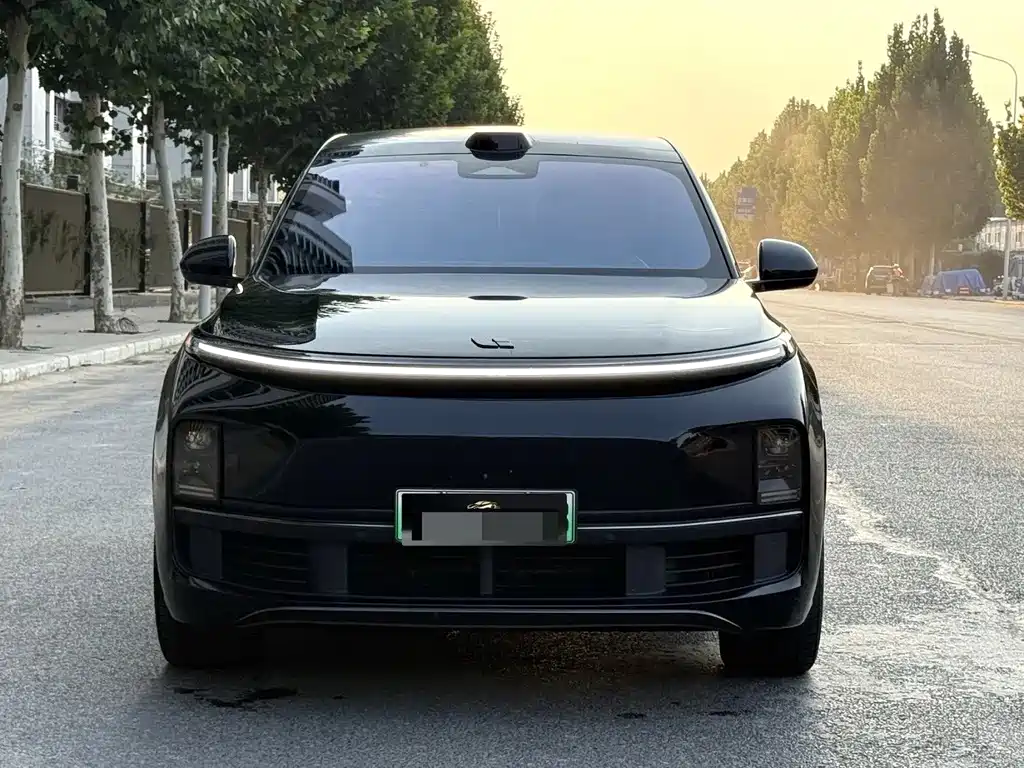 Li Auto Li L8 — миниатюра 2