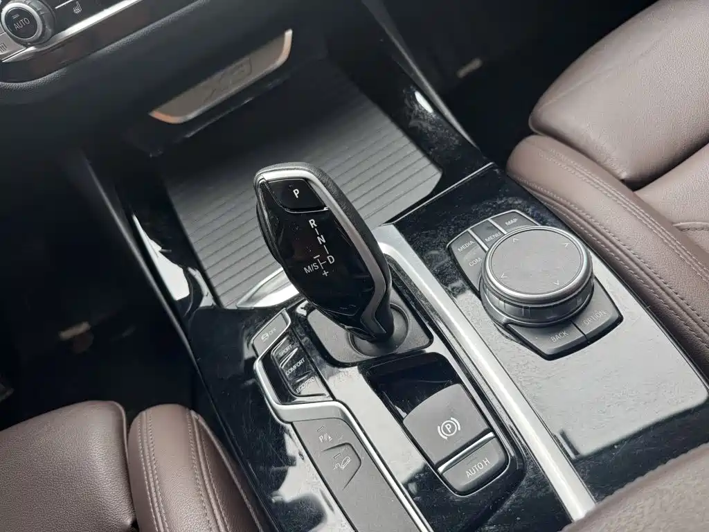 BMW X3 — миниатюра 11