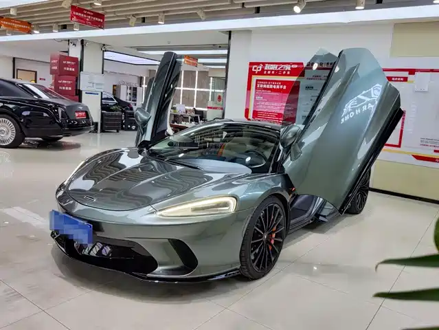 mclaren gt