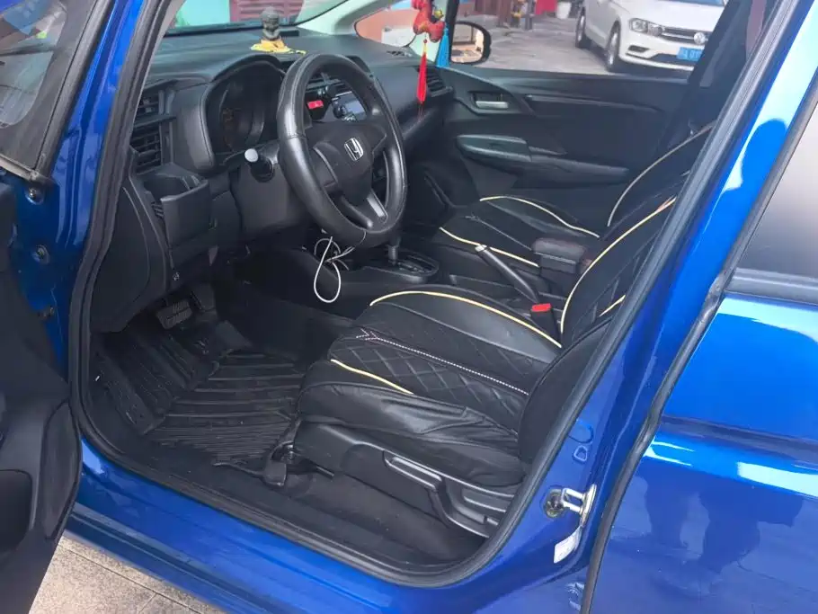 Honda Fit — миниатюра 9