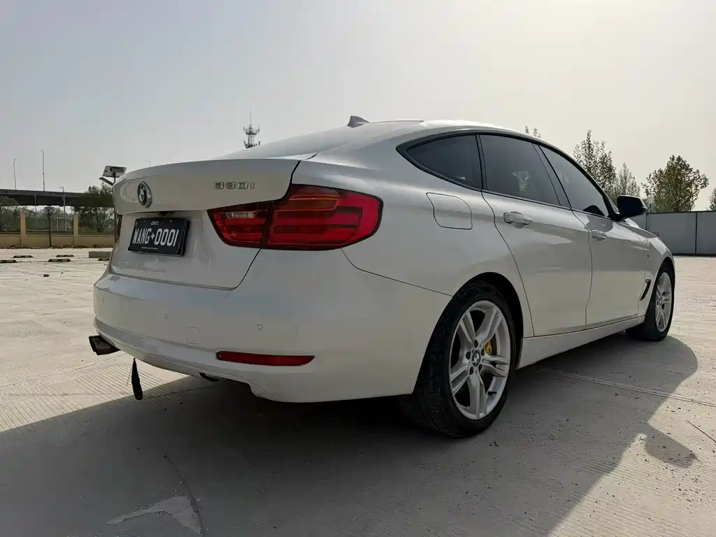 BMW 3 Series GT 3 GT 2016 320i Fashion