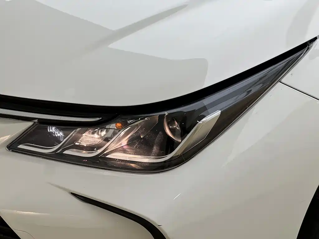 Toyota Corolla — миниатюра 8