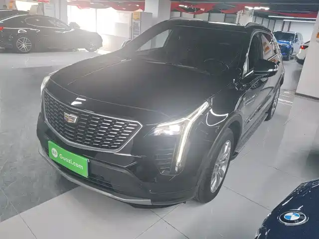 CADILLAC XT4