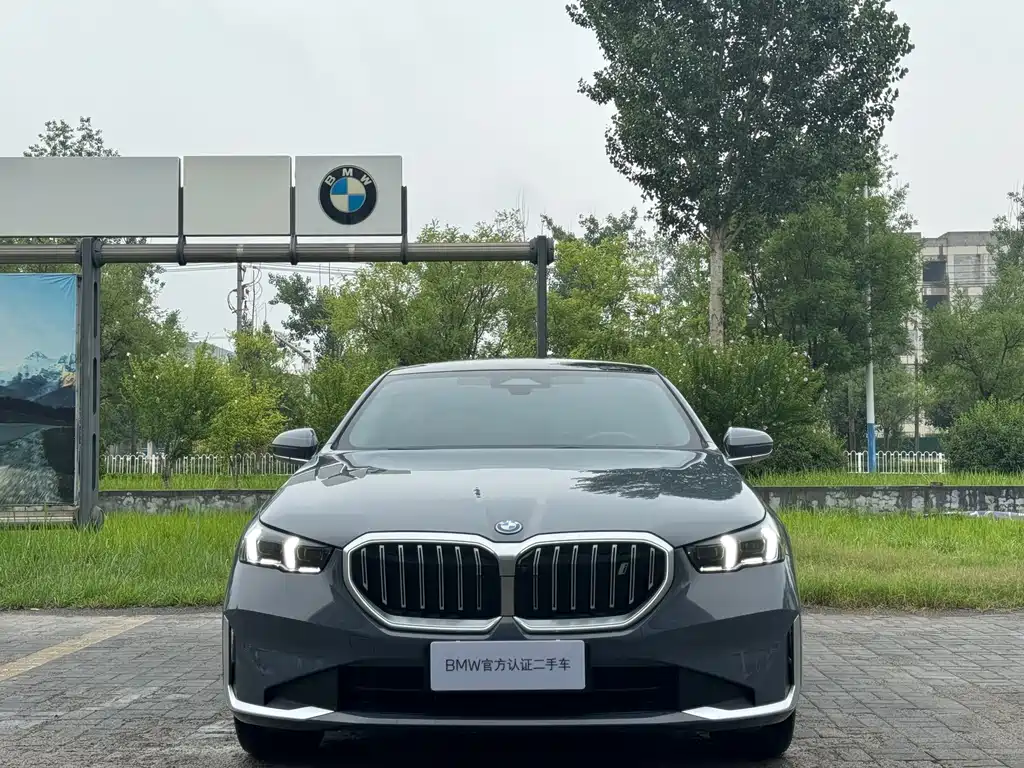 BMW i5 2024 eDrive 35L Premium Luxury