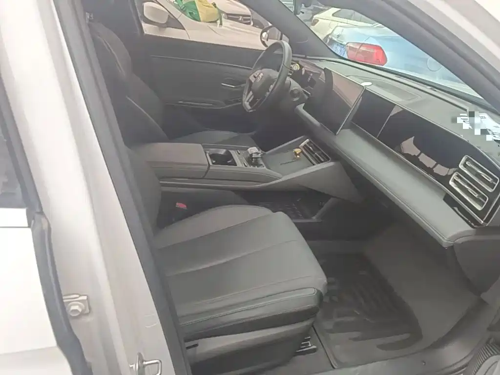 BYD Qin L — миниатюра 25