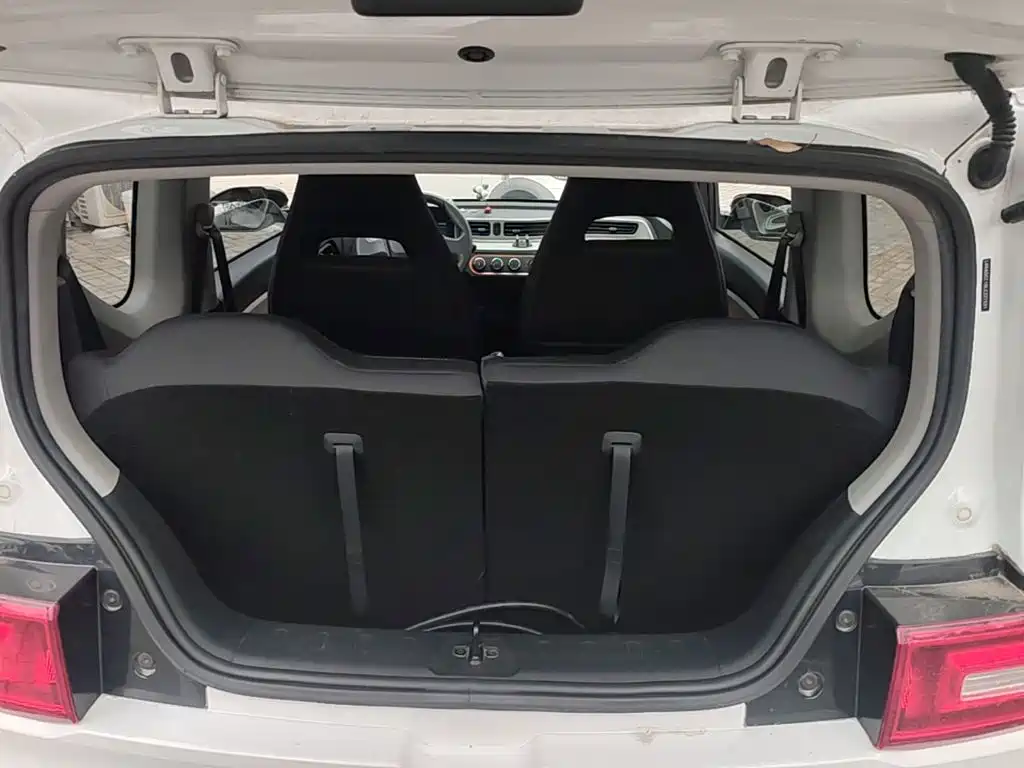 Wuling MINIEV — миниатюра 19