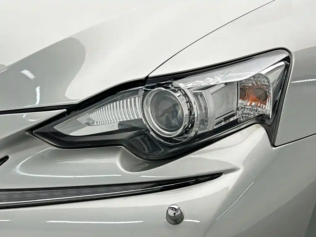 Lexus IS — миниатюра 9