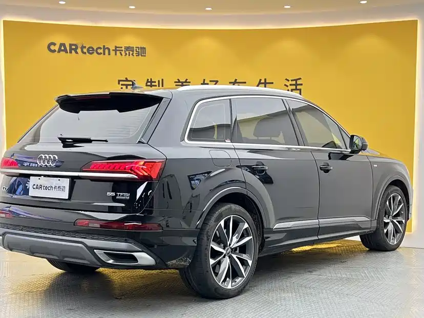 Audi Q7 — миниатюра 4