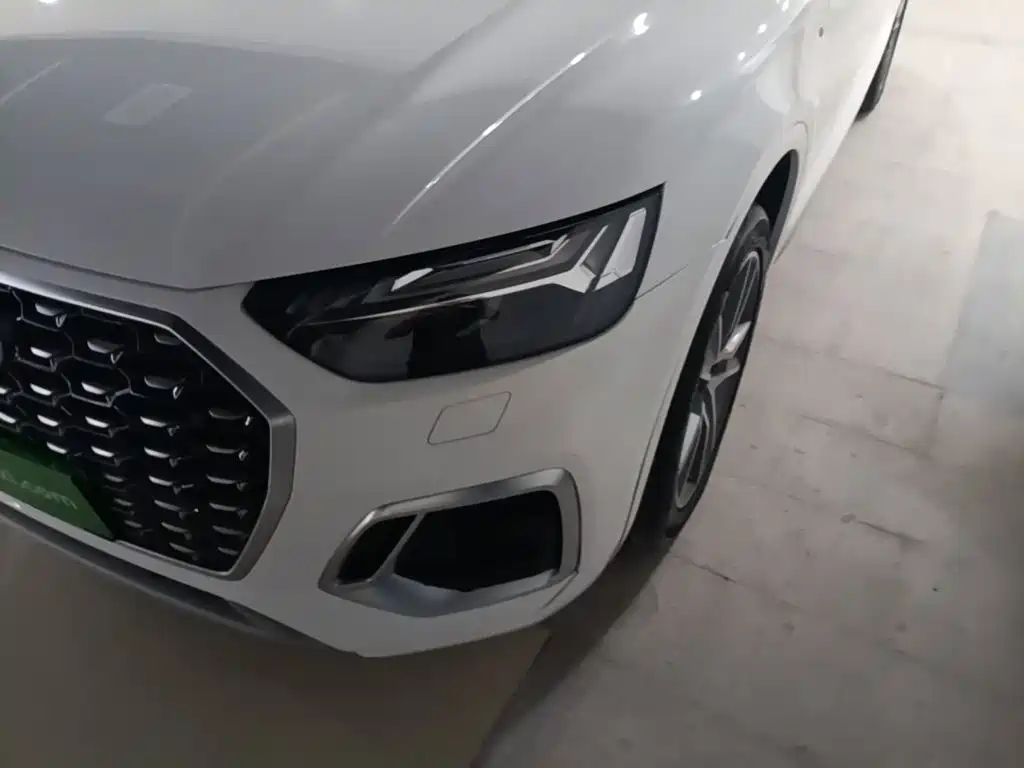 Audi Q5L Sportback — миниатюра 24