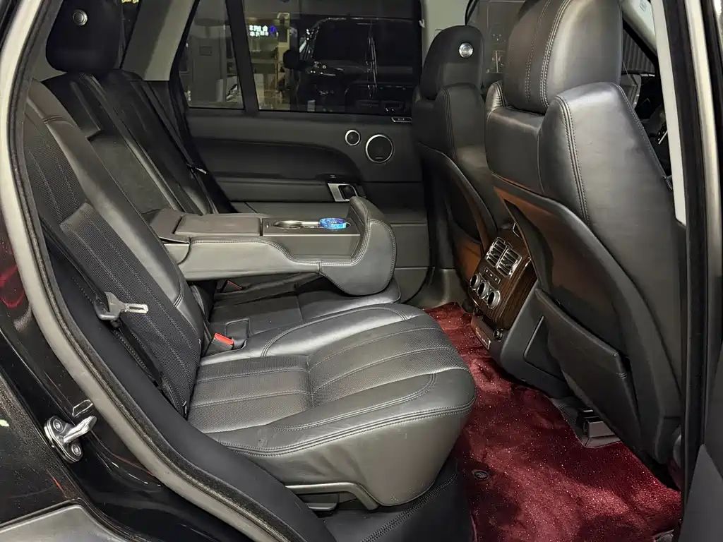 Land Rover Range Rover — миниатюра 15