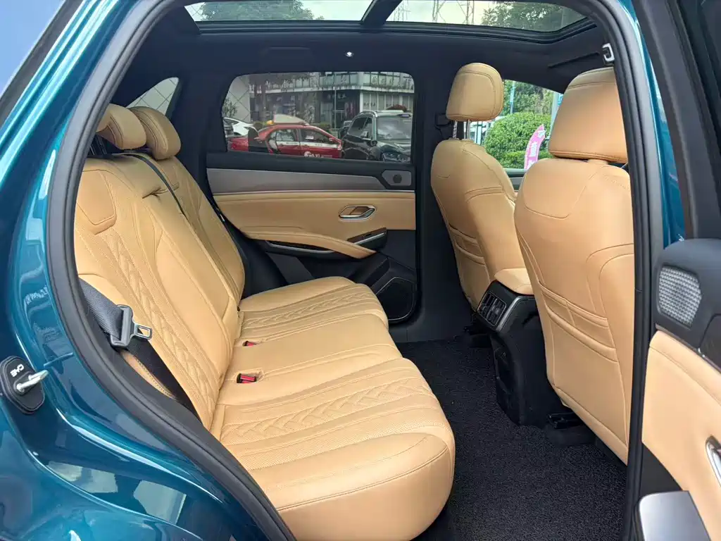 BYD L DM-i — миниатюра 16