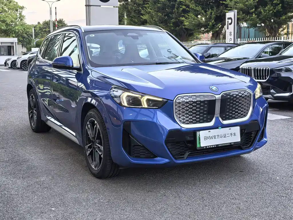 BMW iX1 — миниатюра 3