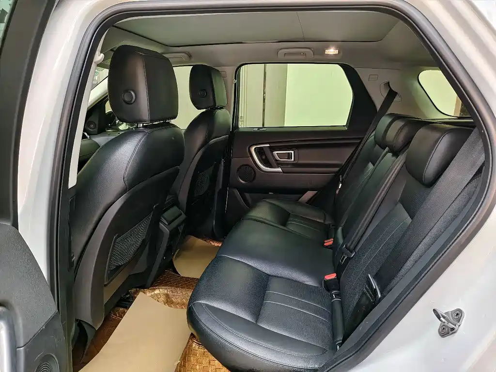 Land Rover Discovery Sport — миниатюра 15