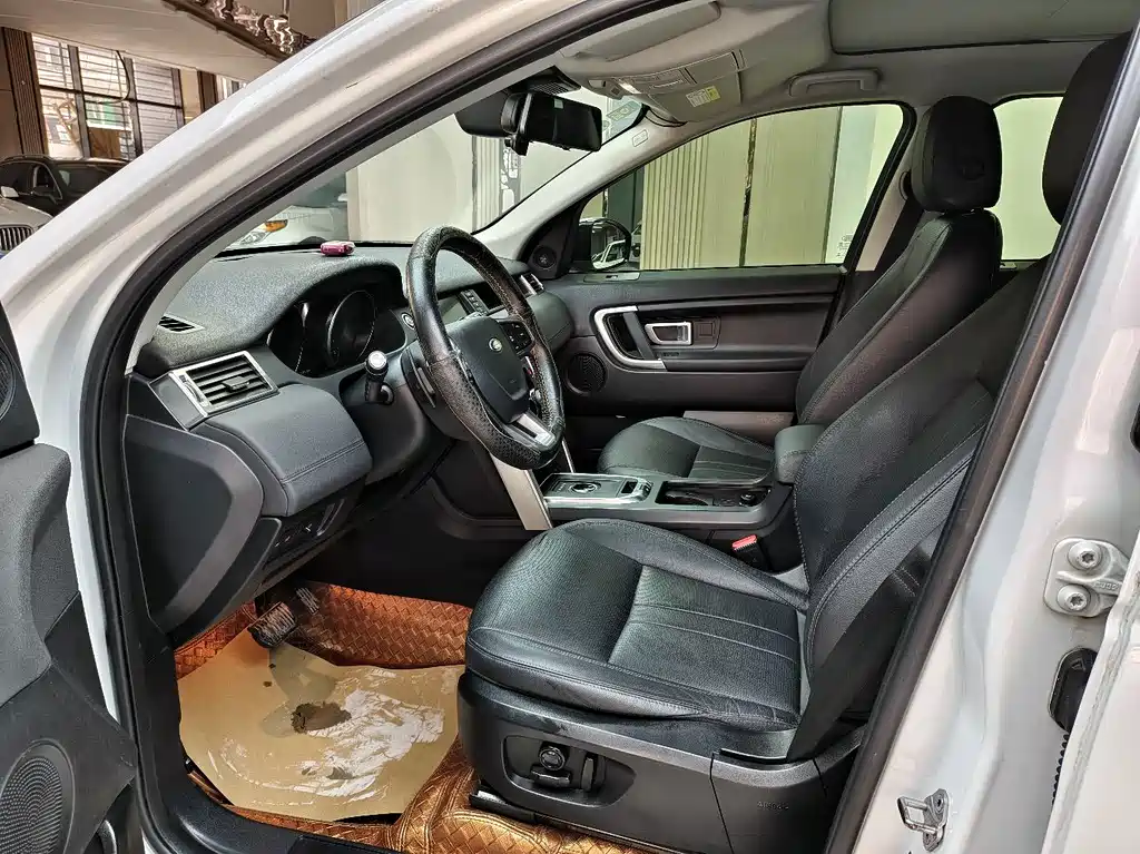 Land Rover Discovery Sport — миниатюра 9