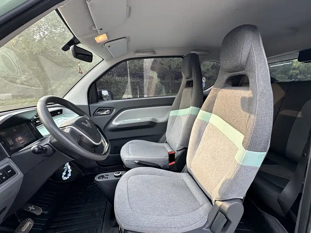 Wuling MINIEV — миниатюра 7