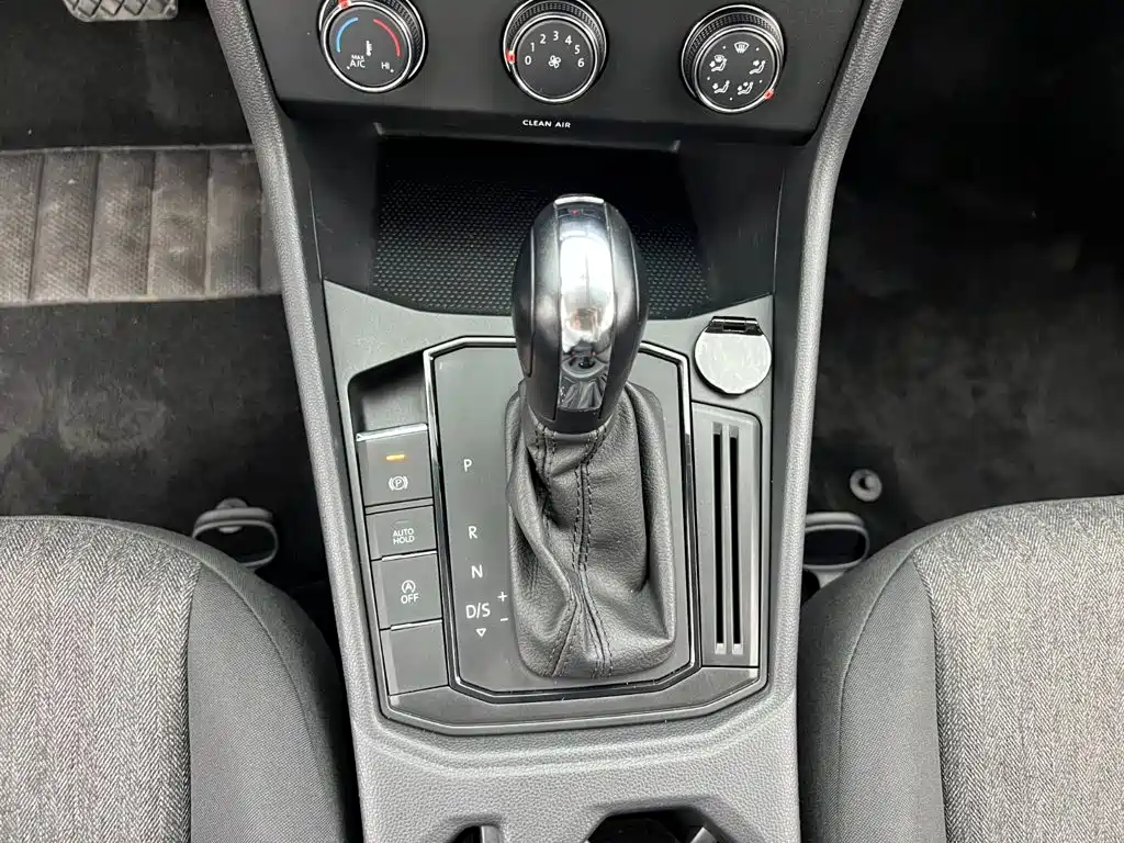 Volkswagen Lavida — миниатюра 14