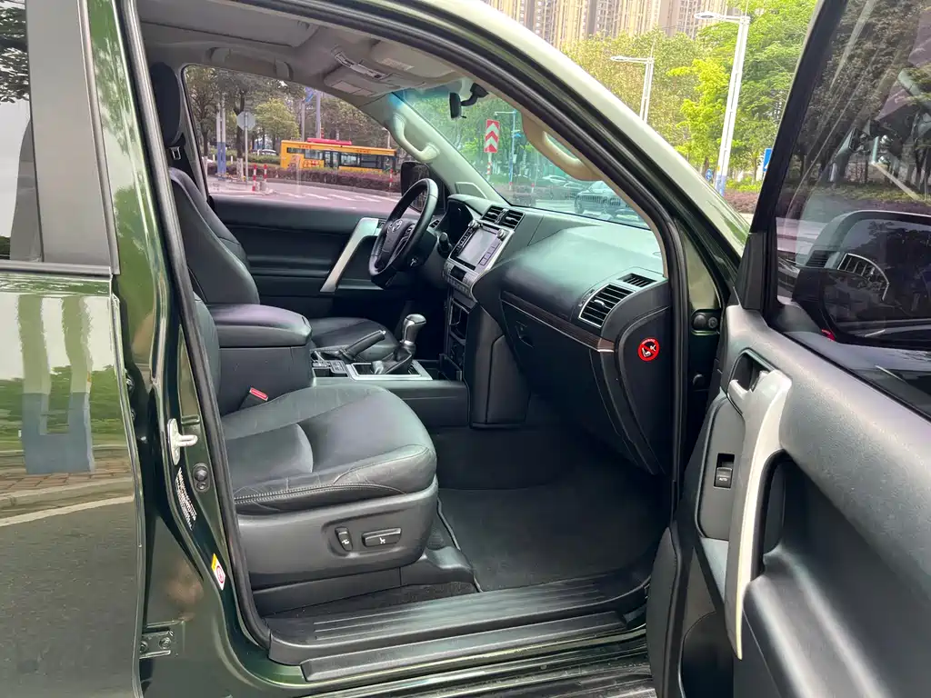 Toyota Land Cruiser Prado 2018 3.5L AT TX-L