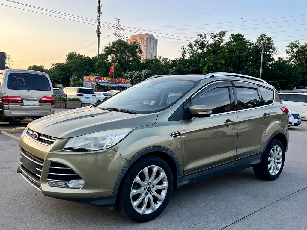Купить Ford Kuga