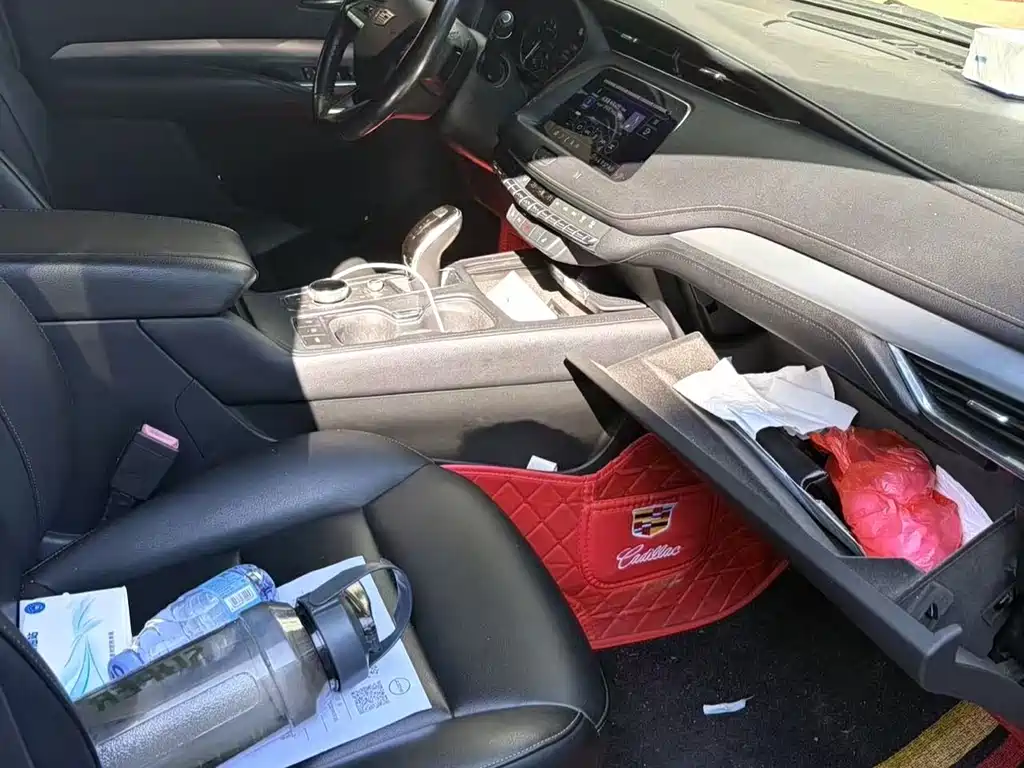 Cadillac XT4 — миниатюра 4