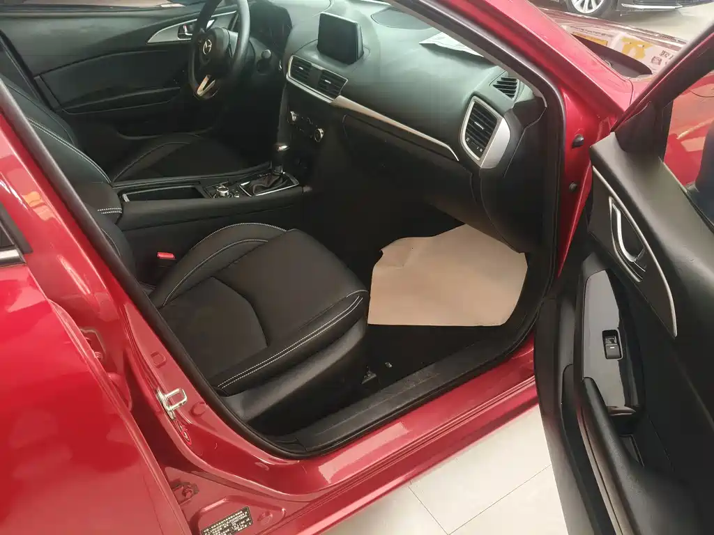 Mazda 3 Axela — миниатюра 4