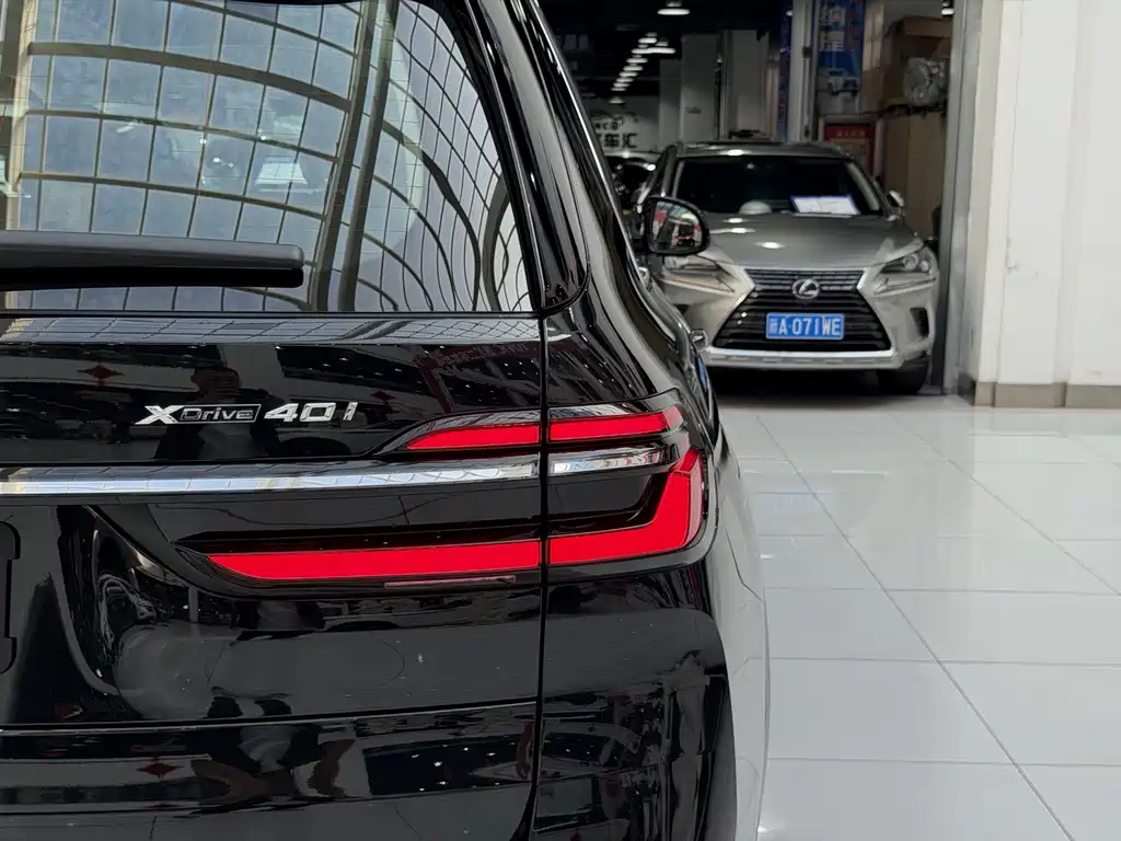 BMW X7 — миниатюра 19