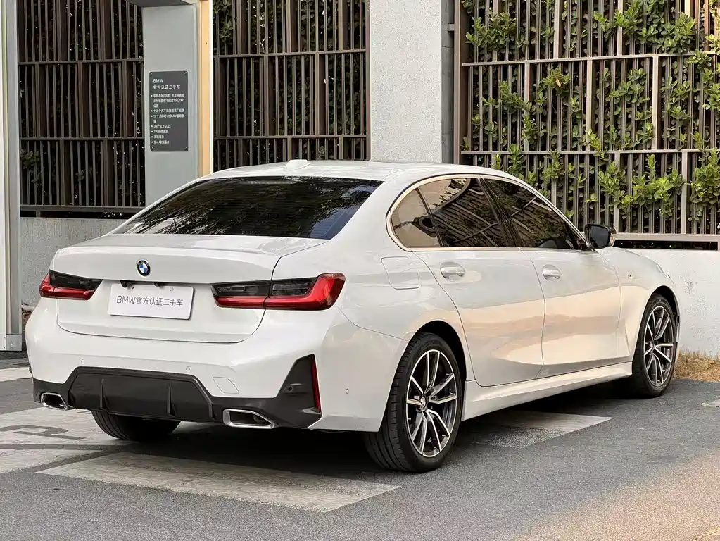 BMW 3 Series — миниатюра 4