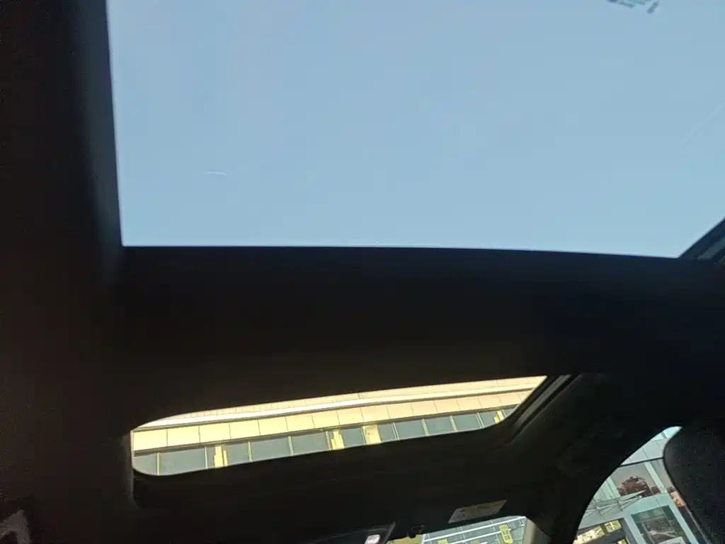 Cadillac CT5 — миниатюра 18
