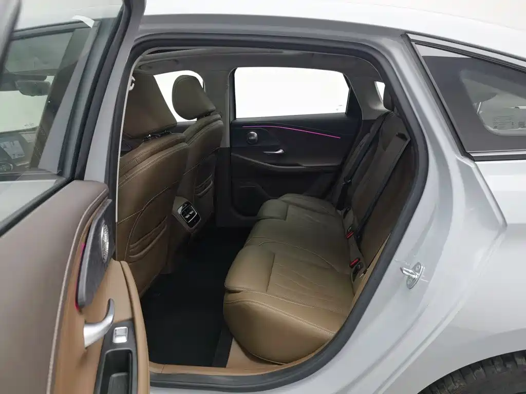 Chery Arrizo 8 — миниатюра 15