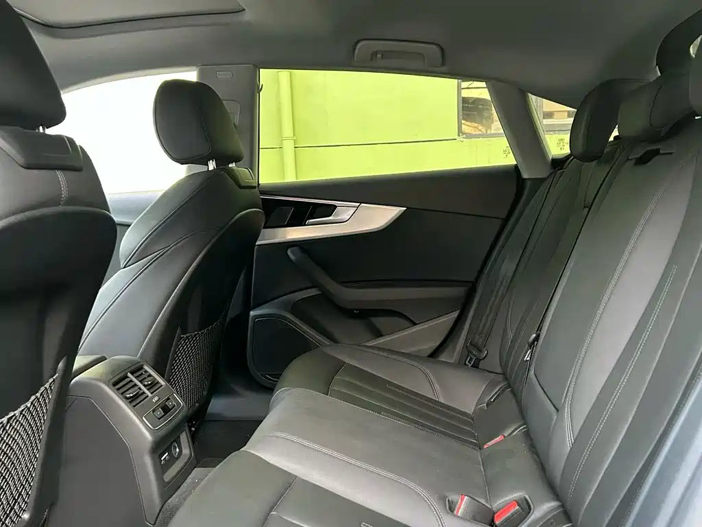 Audi A5 (Import) — миниатюра 5