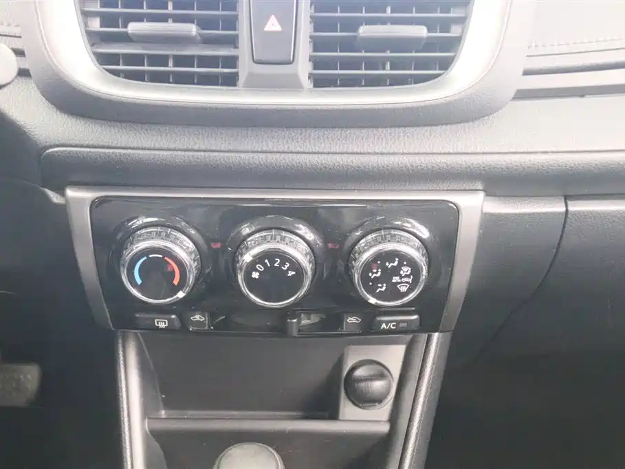 Toyota Yaris L Zhixiang YARiS L 2020 1.5L CVT Lead