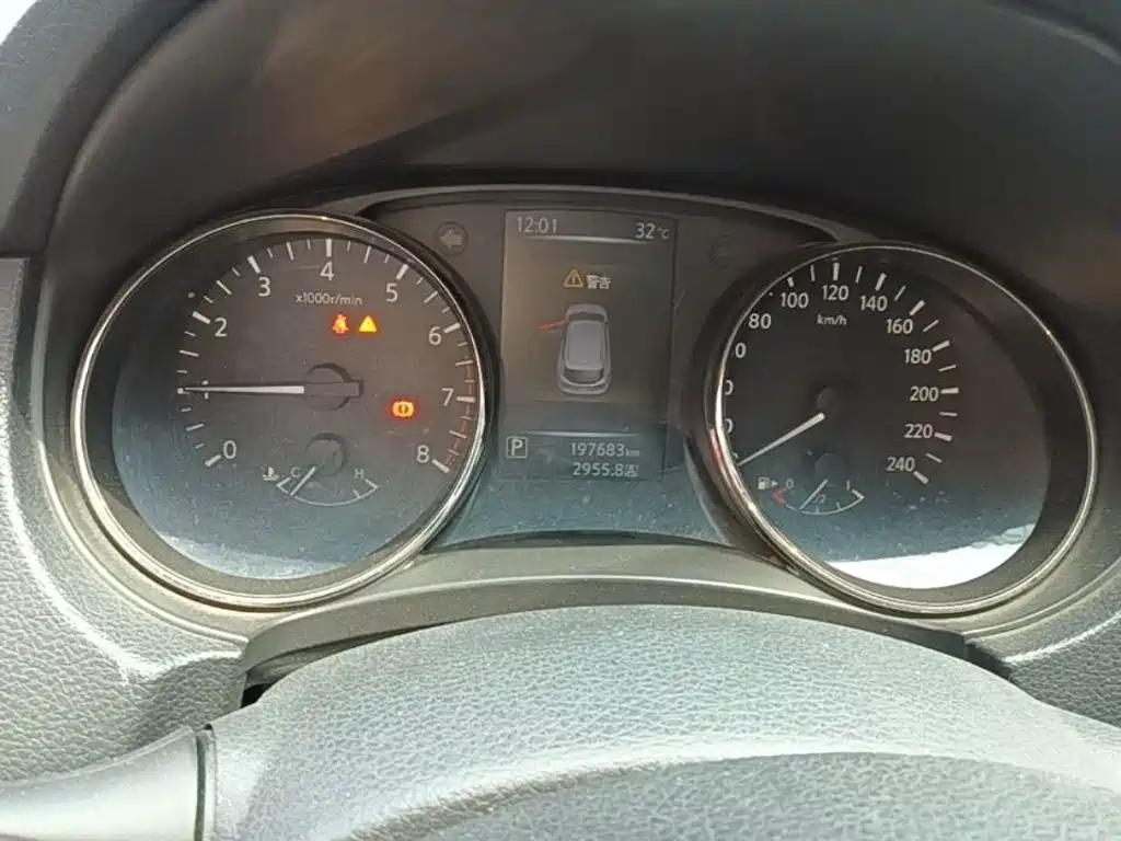 Nissan Qashqai — миниатюра 12