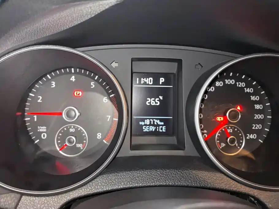 Volkswagen Golf — миниатюра 14
