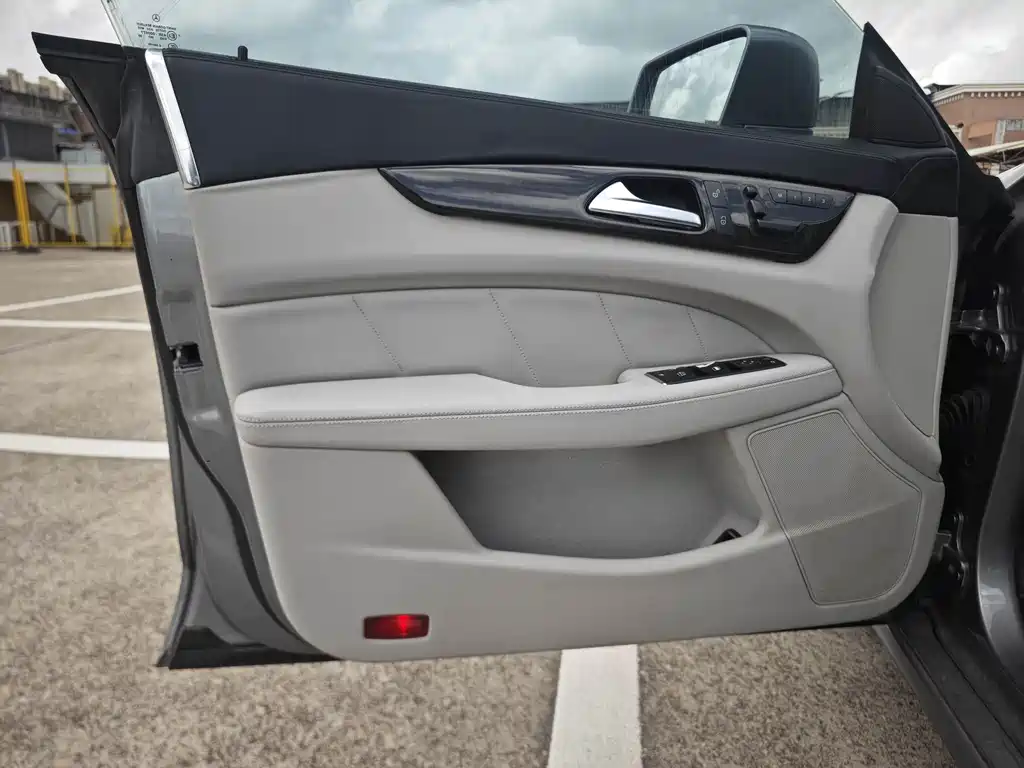 Mercedes-Benz CLS — миниатюра 7