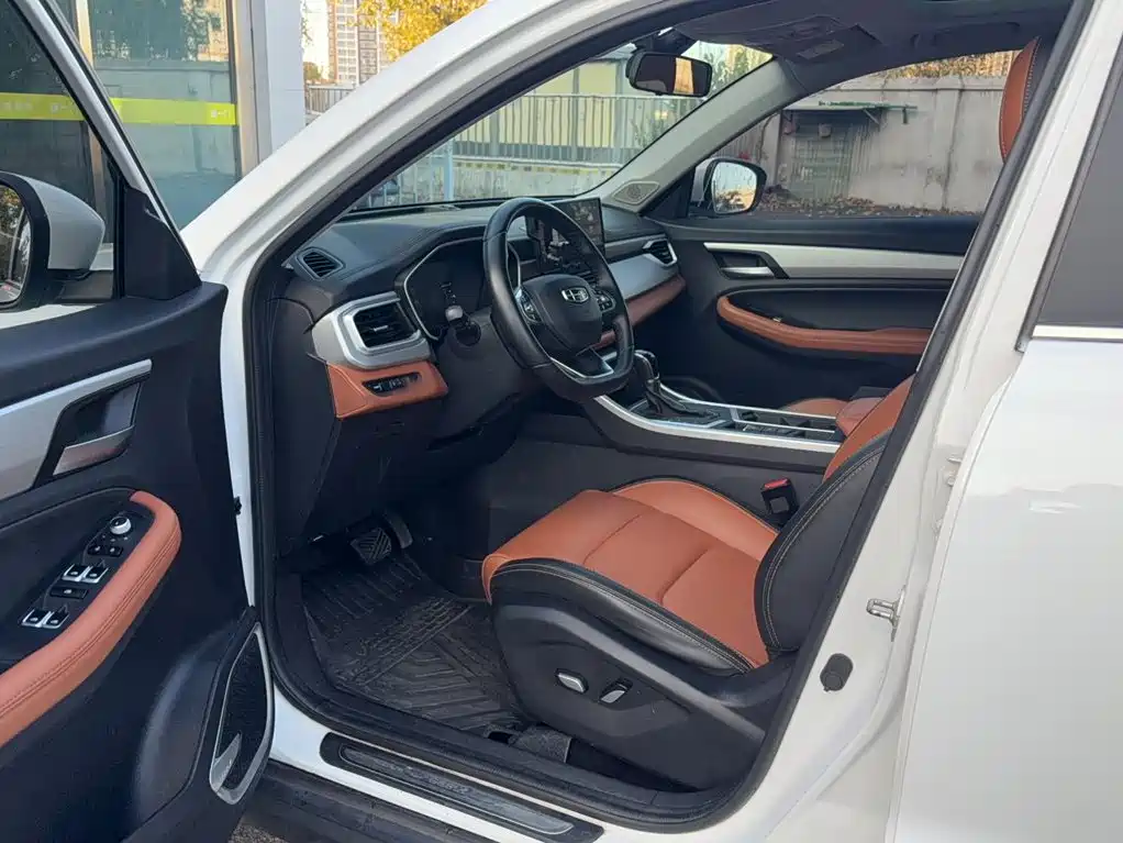 Geely Vision X6 — миниатюра 13