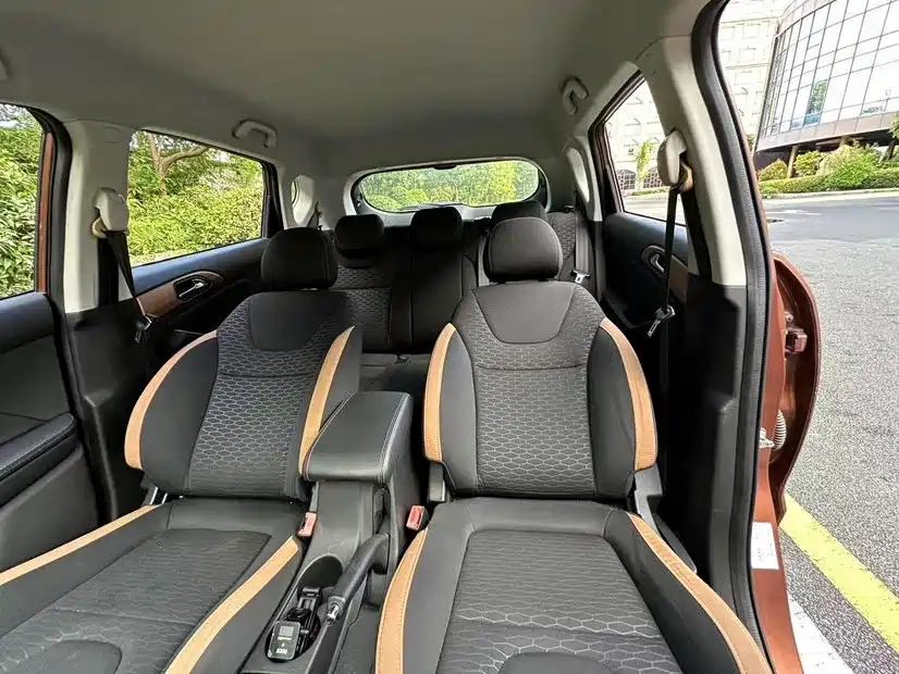 BAIC Senova X35 — миниатюра 12
