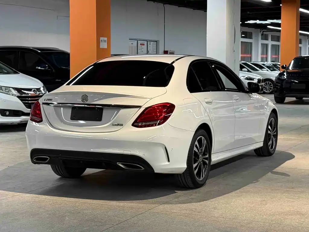 Mercedes-Benz C-Class — миниатюра 4