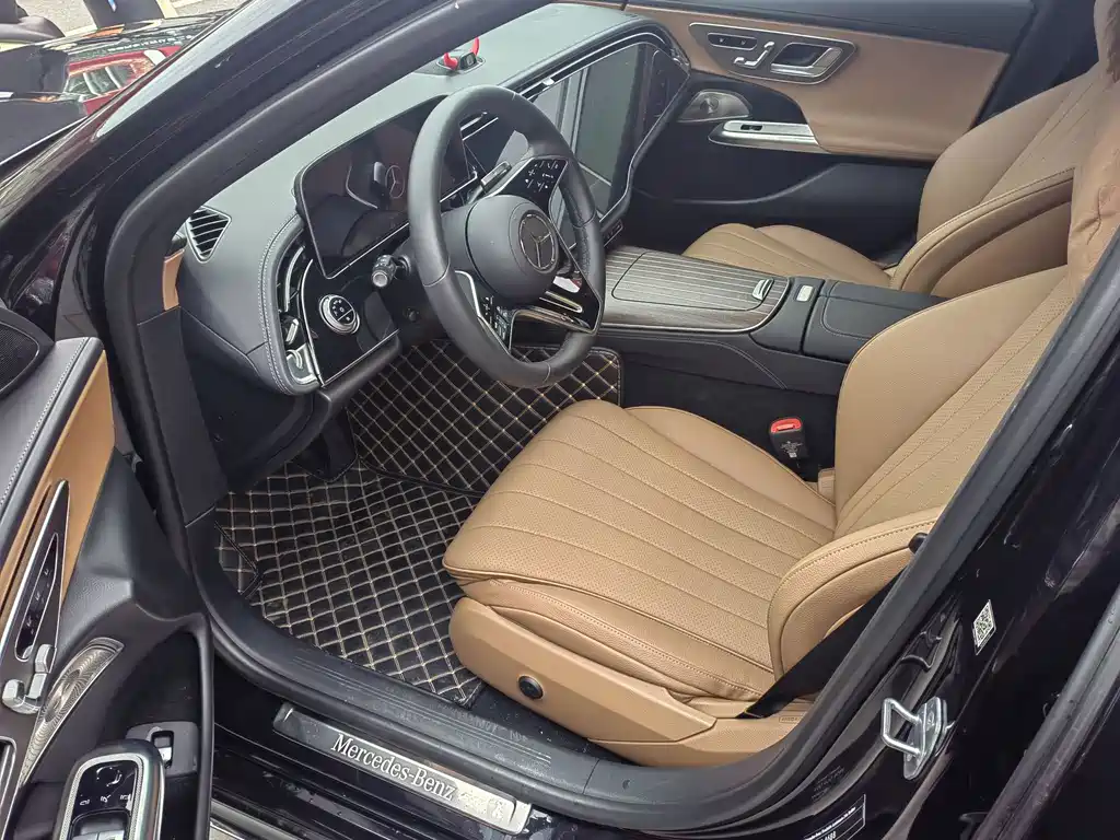 Mercedes-Benz E-Class — миниатюра 5