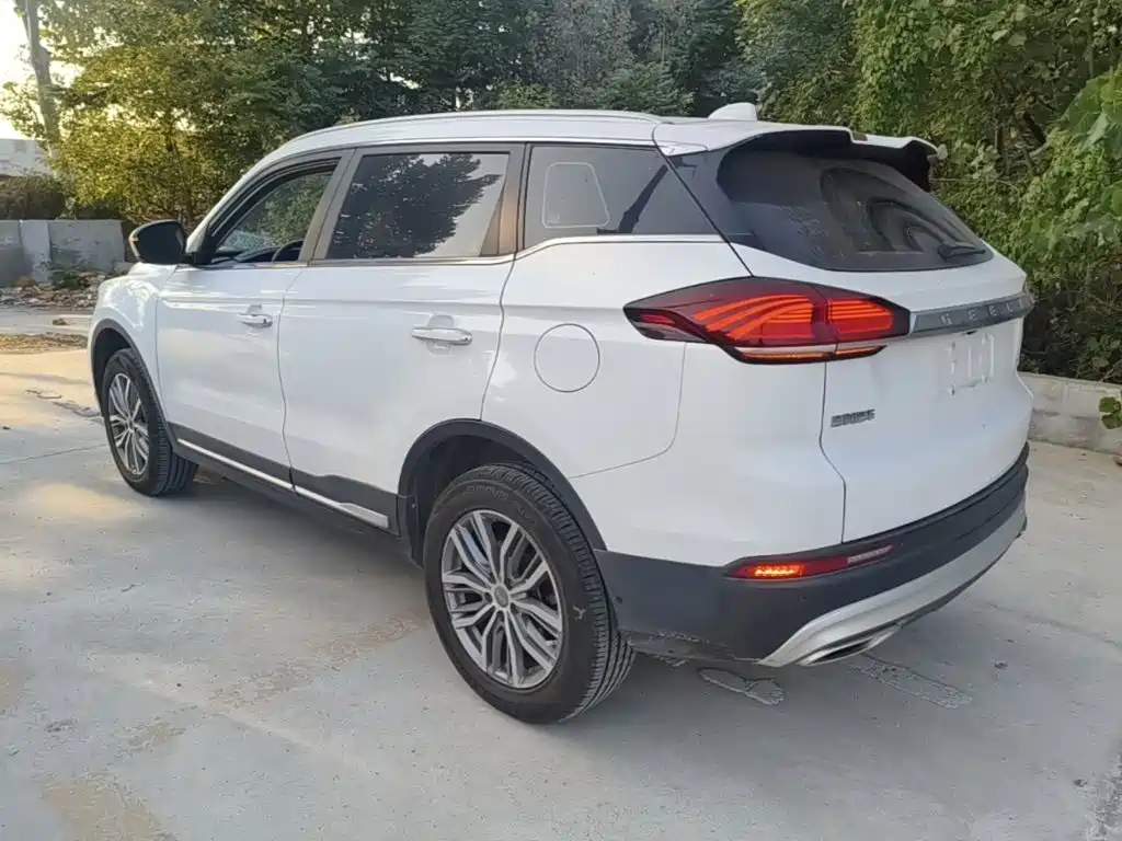 Geely Boyue — миниатюра 5