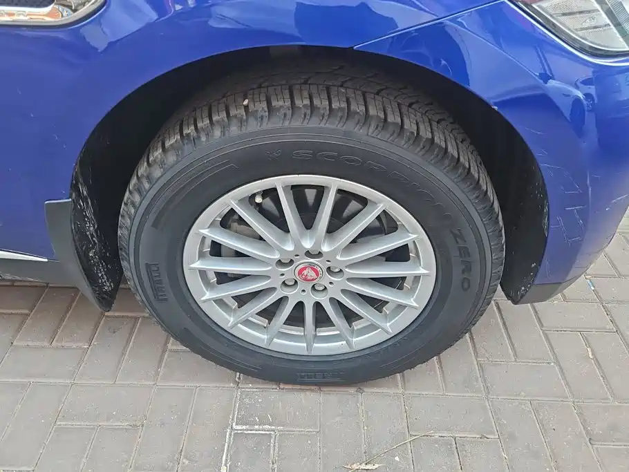 Jaguar F-PACE — миниатюра 6